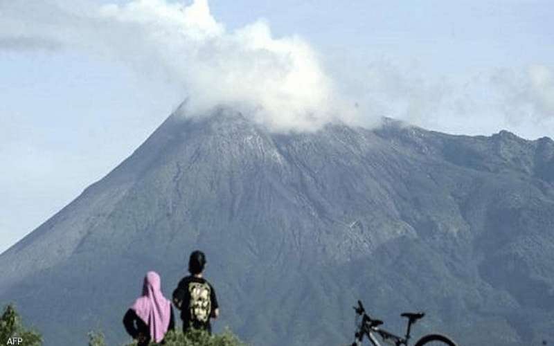 ثوران بركان في إندونيسيا