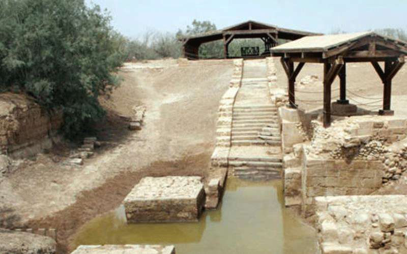 بدء موسم الحج المسيحي