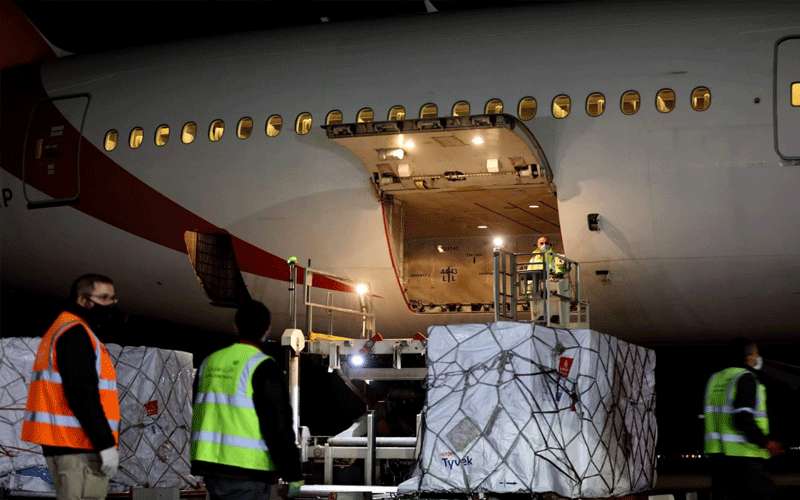 نحو 4 أطنان من لقاح كورونا