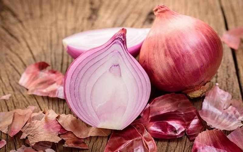 فوائد صحية خارقة لمغلي قشر البصل
