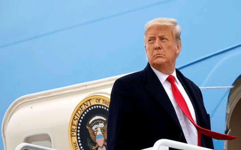 الديمقراطيون يتهمون ترامب بارتكاب جريمة خطيرة