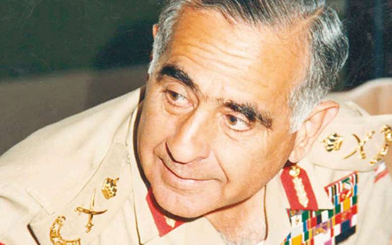 حنانيا اول من يتلقى مطعوم كورونا