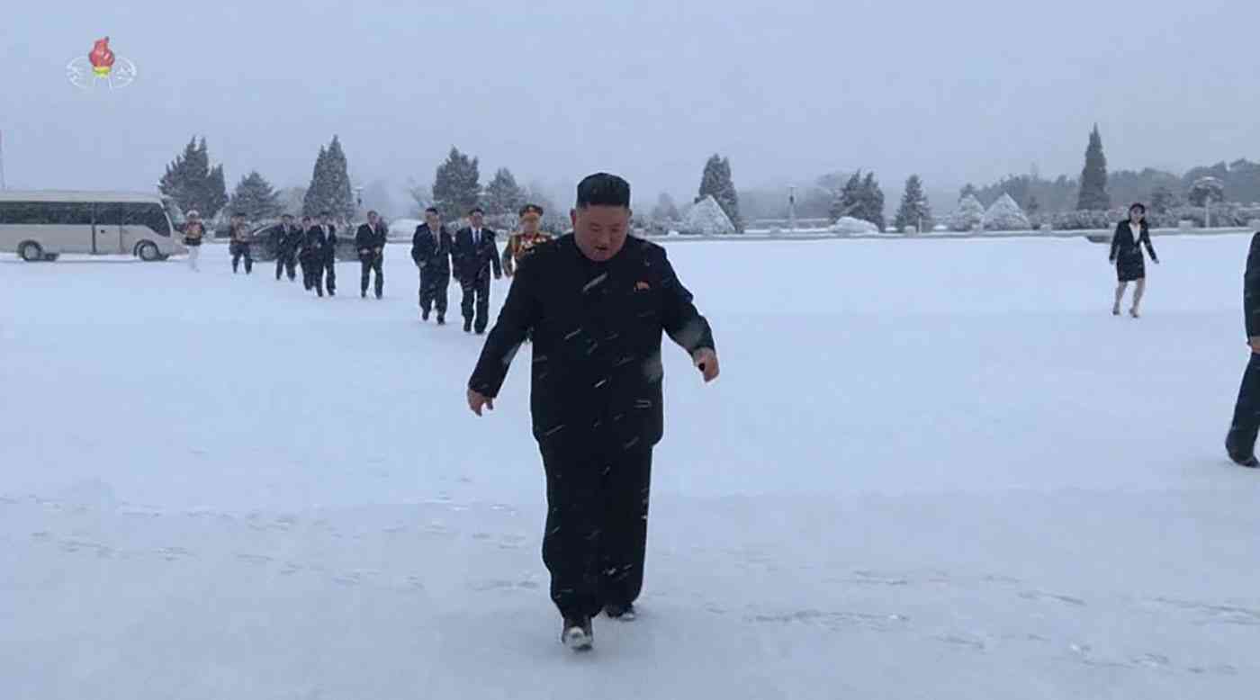 شقيقة زعيم كوريا الشمالية تركض وراءه