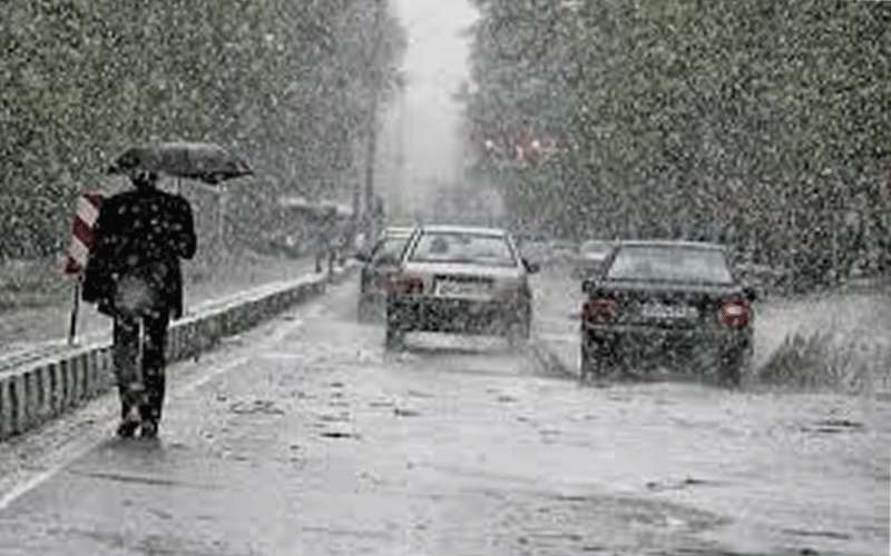 تساقط للأمطار وانخفاض حاد على درجات