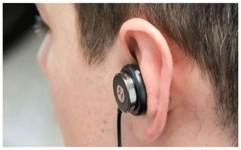 آثار استخدام سماعة الأذن اللاسلكية