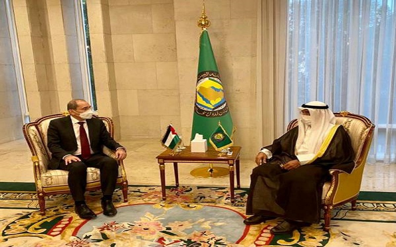 الصفدي والحجرف يبحثان التحديات والمستجدات الاقليمية