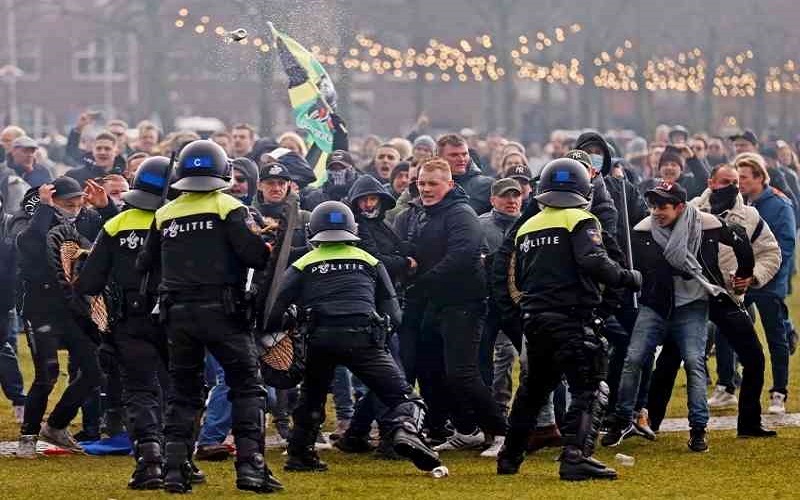 لقاحات كورونا تعبد طريق العالم نحو