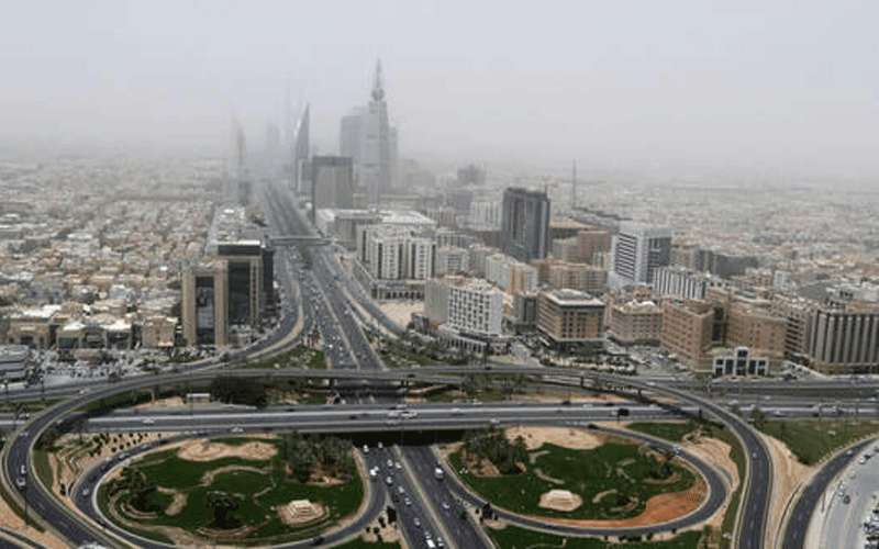 إطلاق أول سينما سيارات في الرياض