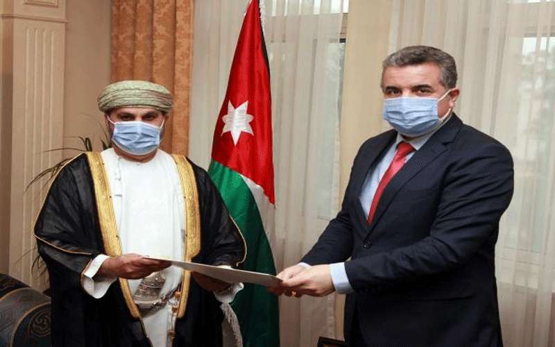الخارجية تتسلم أوراق اعتماد السفير العماني