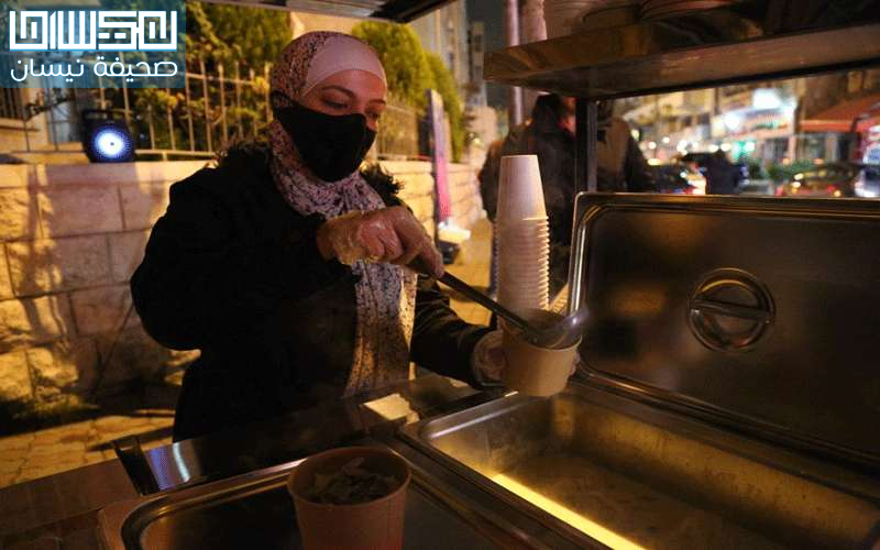 بائعة رشوف..