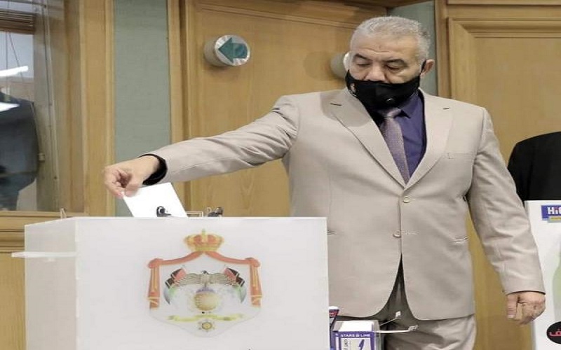 النائب الشلول يسأل الحكومة حول فايزر