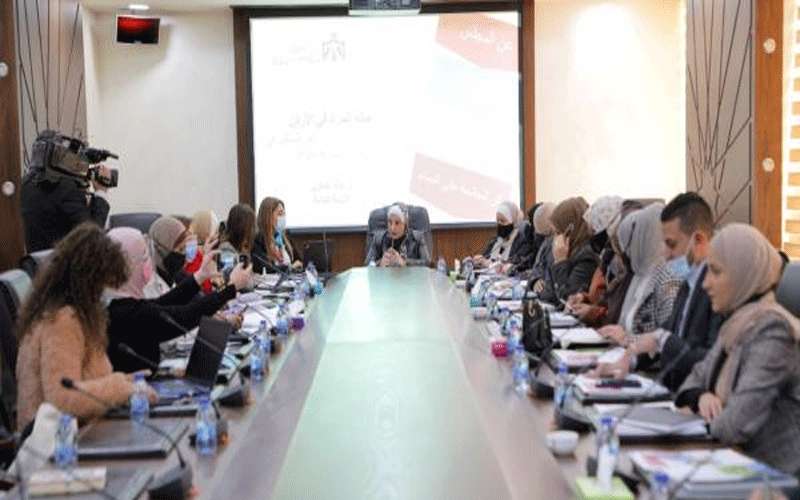 الوزيرة السابقة غنيمات: الإعلام لا ينصف