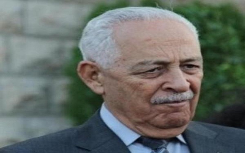 العيسوي ينقل تعازي الملك إلى عشيرة