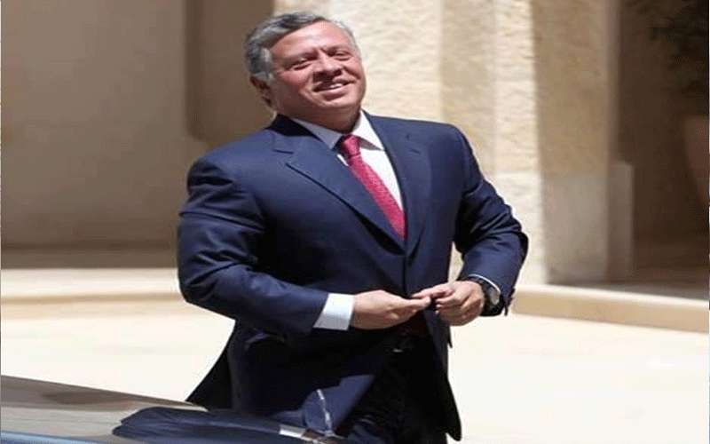 الملك يتلقى برقيات تهنئة بمناسبة عيد