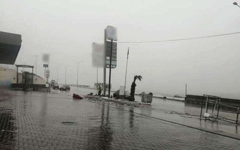 القبض على سارقي احد الصرافات الالية