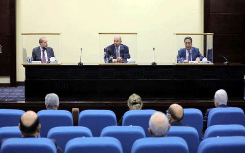 الفايز يترأس جانبا من لقاء خارجية