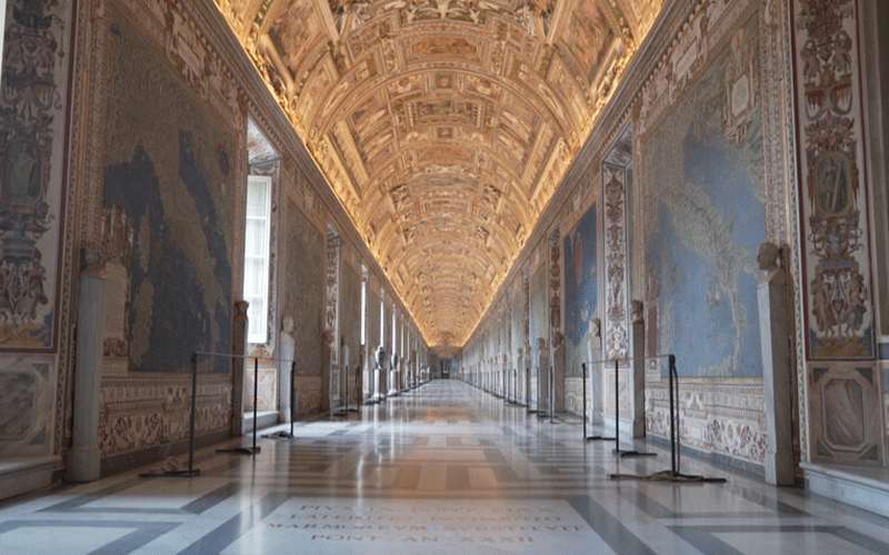 بعد إغلاق هو الأطول منذ الحرب