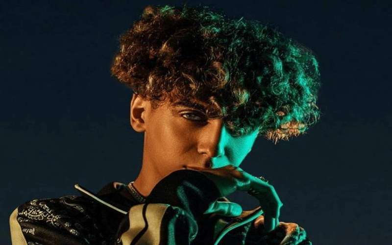 الإمارات: سجن مغني راب أدين بزراعة
