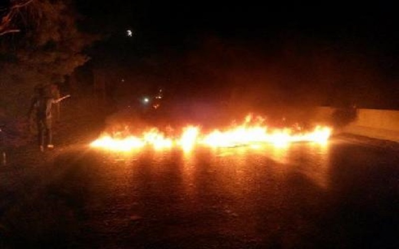 تجدد اعمال الشغب لليوم الثالث في