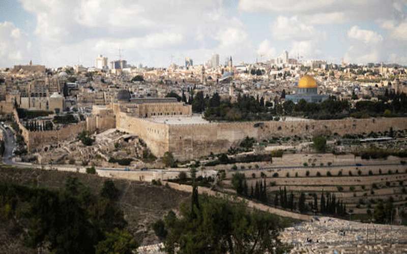 الرجوب: الانتخابات ستجرى في القدس غصبا