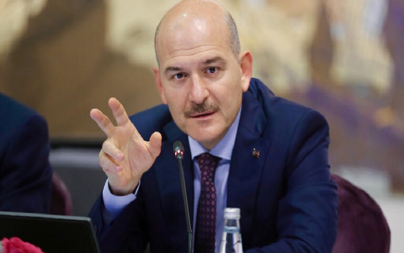 وزير تركي يتهم اميركا بالوقوف وراء
