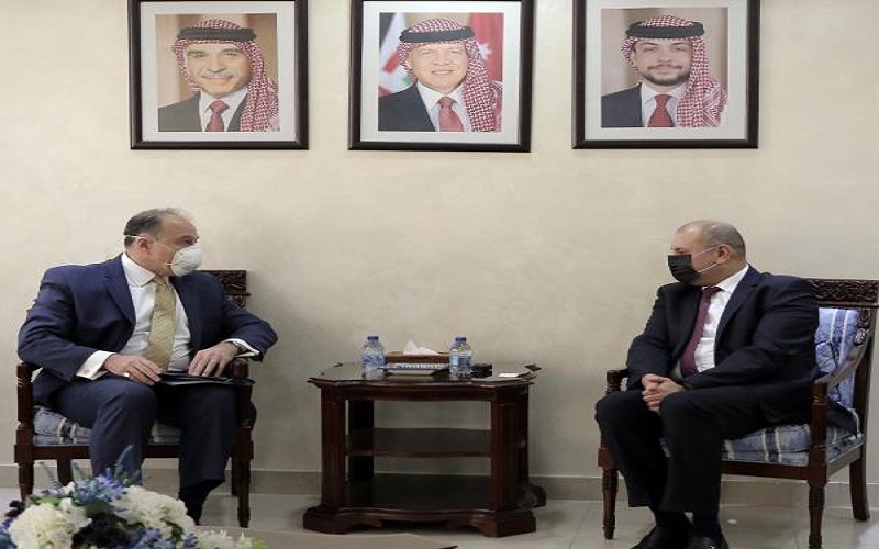 العودات يؤكد للسفير الأمريكي أهمية الدفع