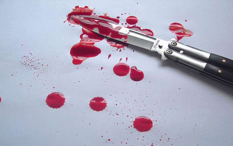 مقتل حدث طعنا في الزهور