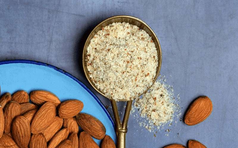 ماذا يحصل للجسم عند تناول اللوز