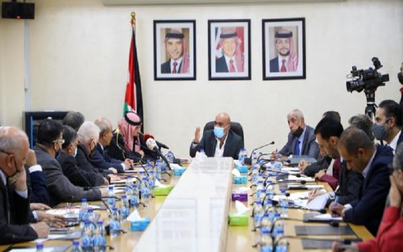 الضمان: تفعيل التأمين الصحي للمتقاعدين قريبا
