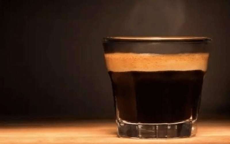 كيف تحول القهوة العادية إلى شراب