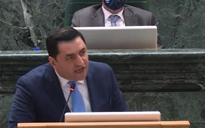 النائب فريحات للوزراء: لا تغرقوا في