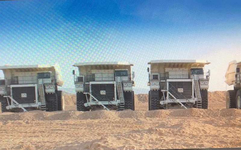 ملايين الدولارات مهملة في الصحراء.. والنية: