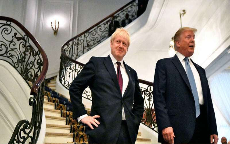 جونسون يعلق على تبرئة ترامب