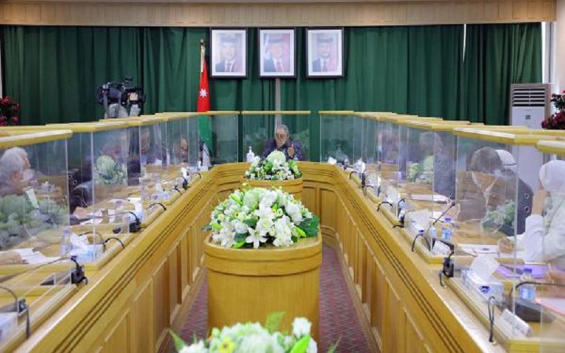 صحة الأعيان تطلع على تطورات الحالة