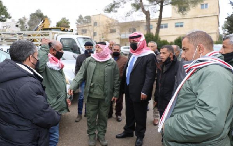 وزير الزراعة يتفقد غرفة الطوارئ الرئيسية