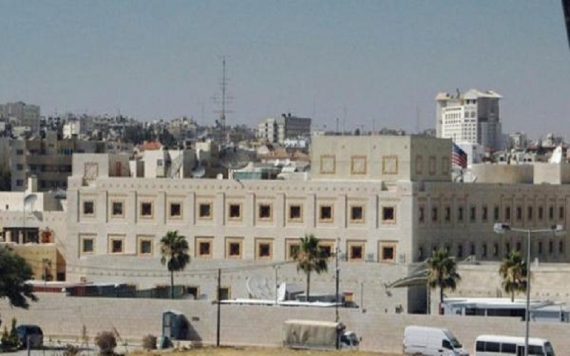 السفارة الامريكية تعلن اغلاق ابوابها الخميس
