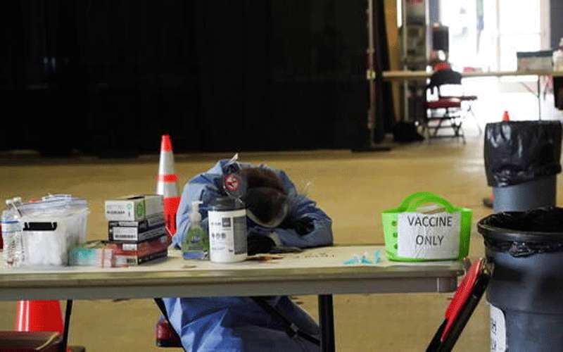 أميركا على أعتاب نصف مليون وفاة