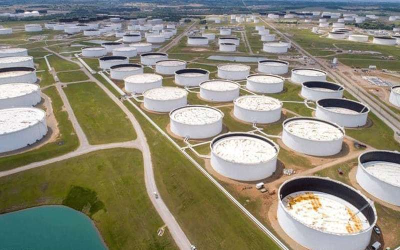 النفط يواصل الخسائر