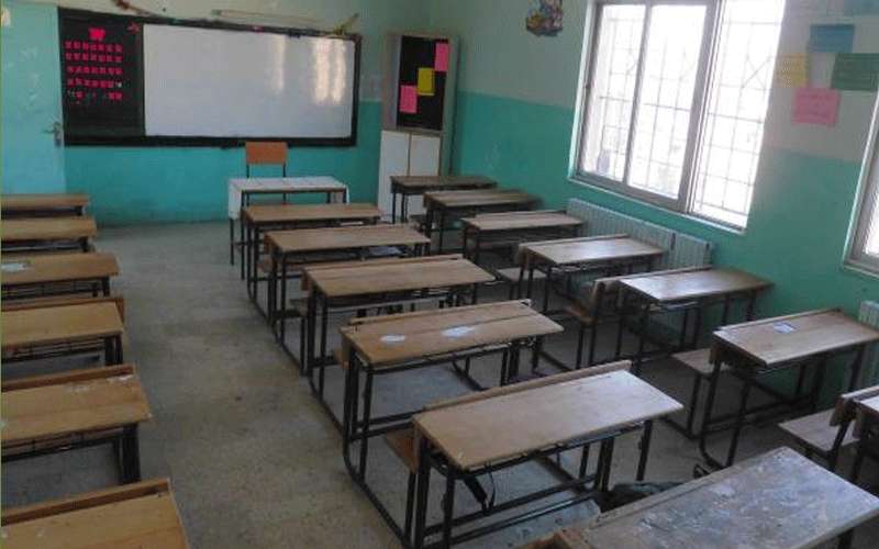 قبيلات: اغلاق 15 مدرسة وروضتين لتجاوز