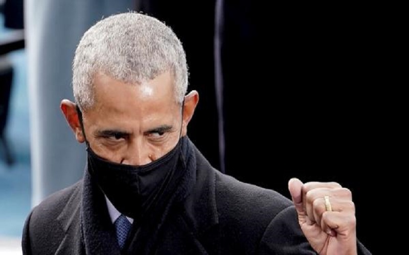 أوباما: كسرت أنف زميلي في المدرسة