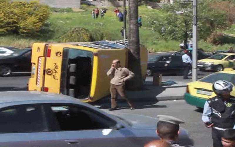 وفاة سائق بتدهور حافلة مدرسة