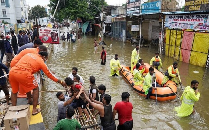 72 قتيلا بفيضان سد في الهند
