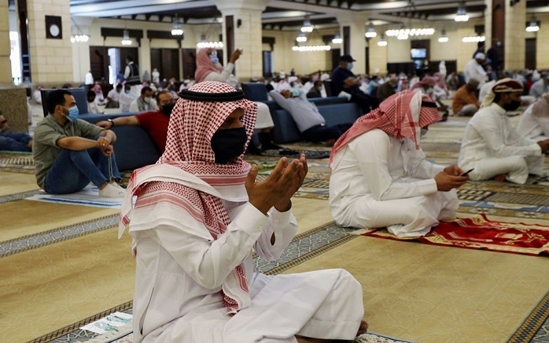 السعودية.. إغلاق 182 مسجدا بعد تسجيل