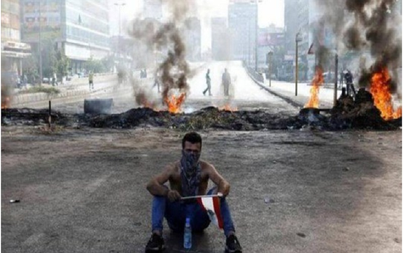 لبنان يدخل الانفجار الاجتماعي: رفعوا الدولار..
