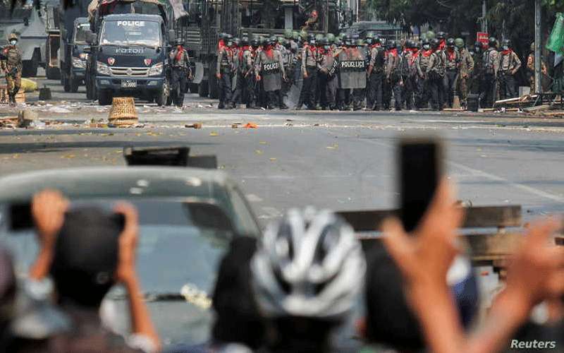 مقتل 7 متظاهرين برصاص قوات الأمن