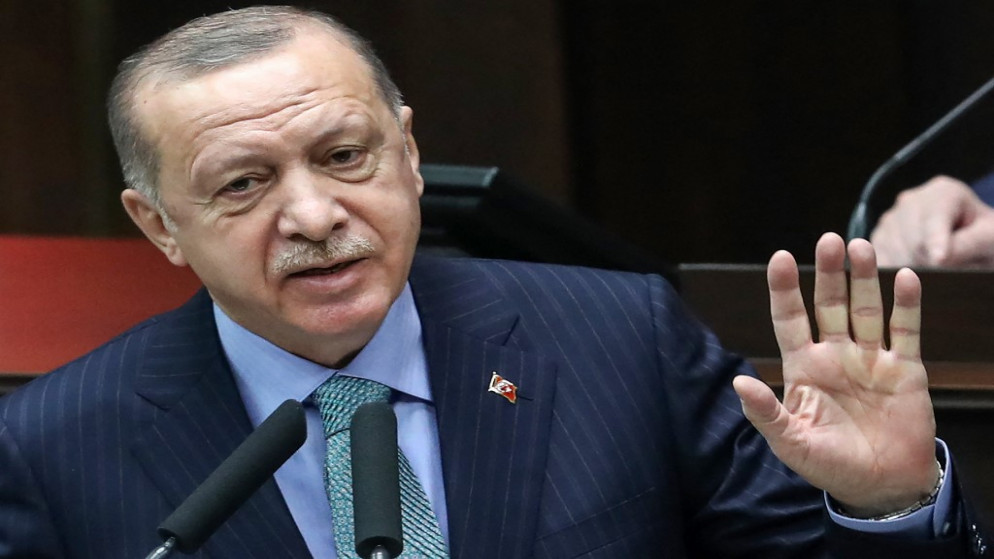 أردوغان يحث على رفع العقوبات الأميركية