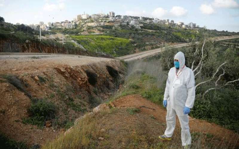 الاحتلال يؤجل تطعيم العمال الفلسطينيين حتى