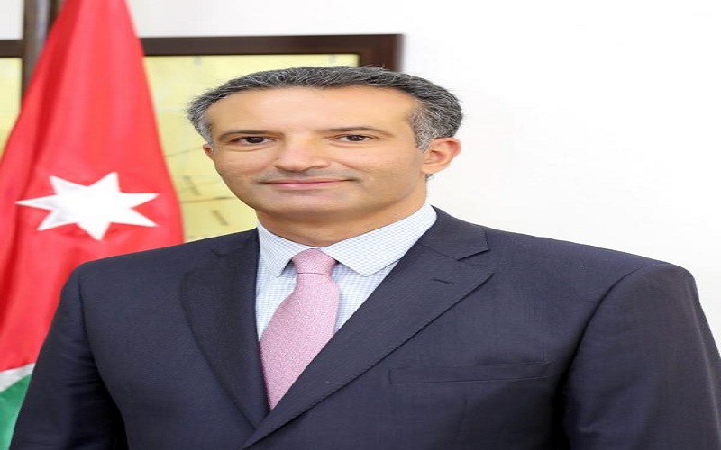 الوزير الفايز يهنئ بمناسبة يوم المرأة