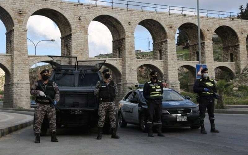 مخالفة 24 فردا لعدم إلتزامهم بأوامر