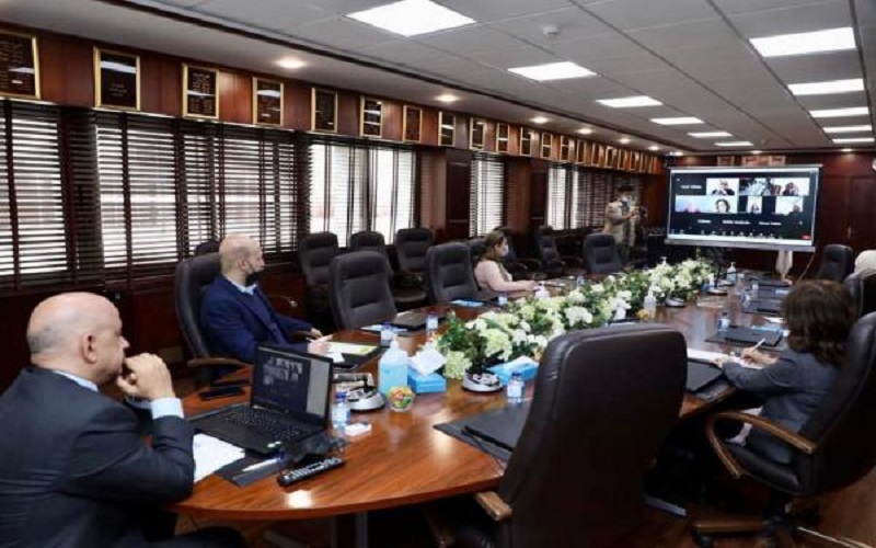 تجارة عمان تحتفل بالمرأة وتؤكد دعمها